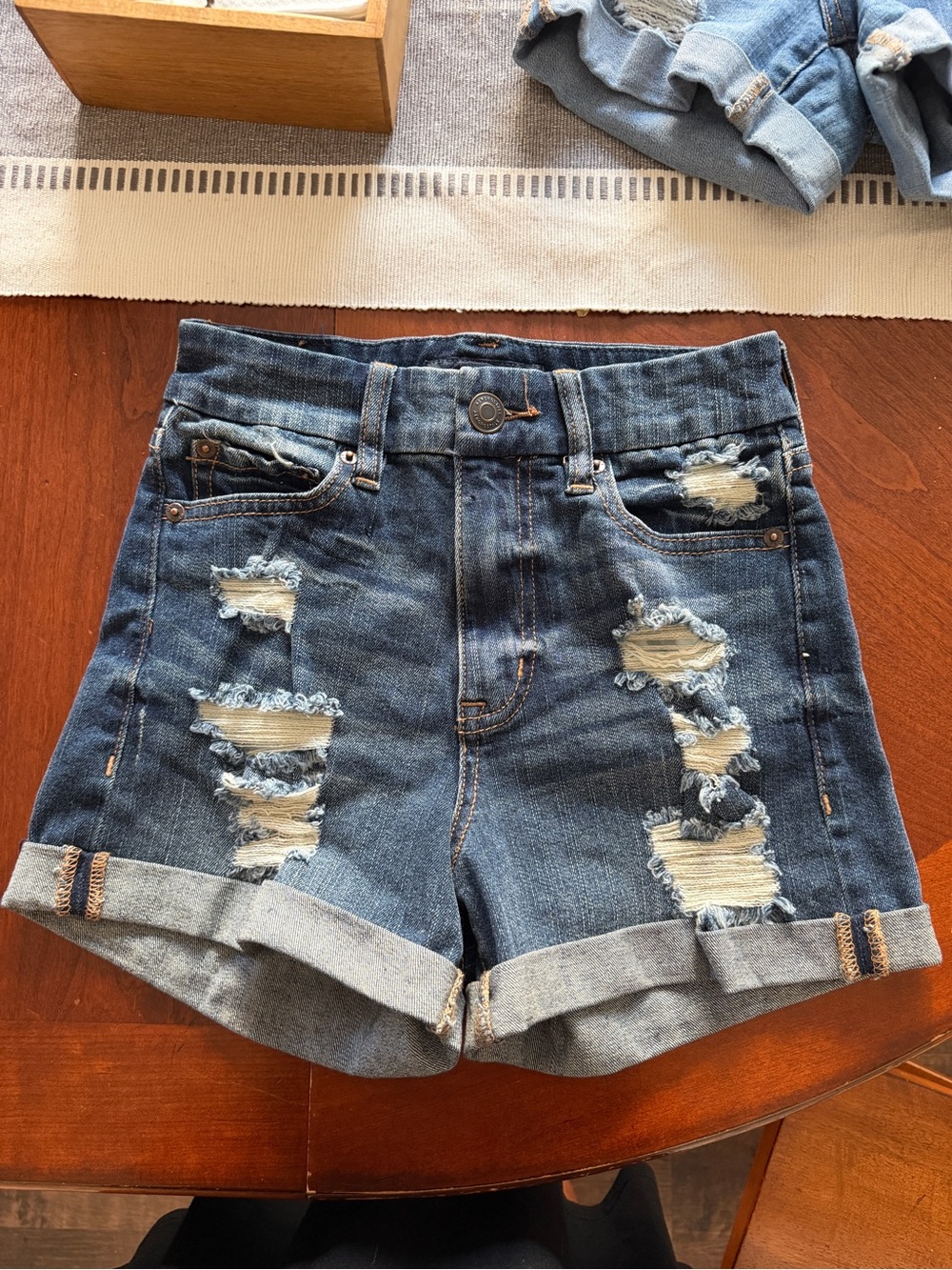 Aeropostale Distressed Rolled-Hem Denim Shorts